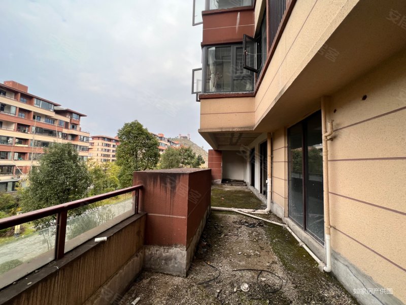 仁山公园紫荆苑