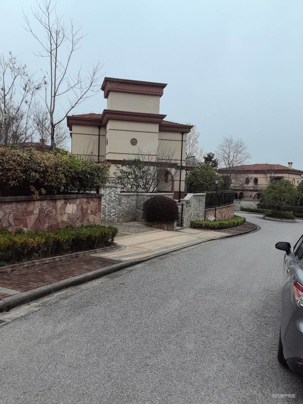 溧水天生桥百美山庄独栋别墅两层毛坯房售价480万南院子