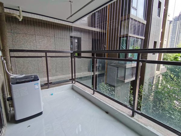 南宁青秀凤岭南唐樾青山恒大苹果园,凤岭南路,中医大学附属医院,李宁