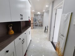 当阳长坂路当阳城区中央街区三期电梯14楼精装三房两卫家电齐全租1800元出租房源真实图片