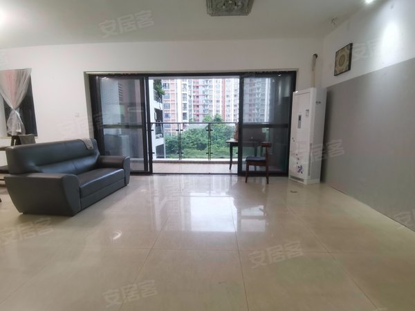 (滨海隽城)三房两卫出租,真是实拍,地铁口,随时看房