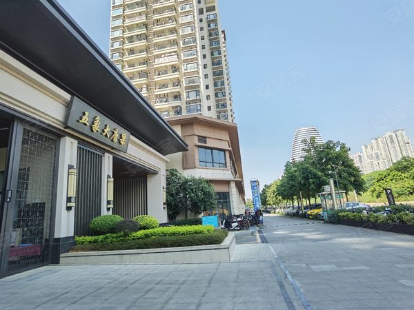 南宁良庆良庆镇五象大唐果招租!