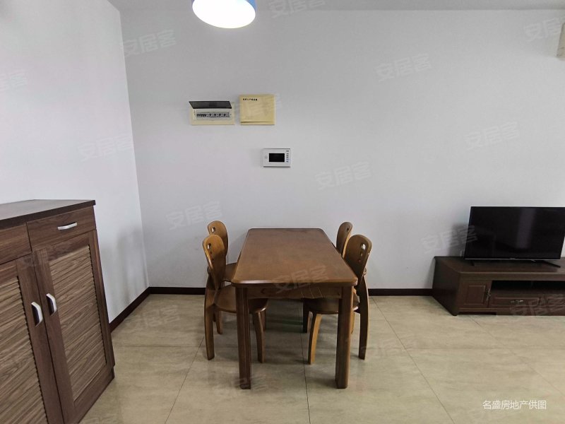 中渝梧桐公馆精装南北2室2厅