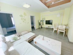 重庆渝中临江门精装住家2室 押一付一 洪崖洞 附二院 临江门 随时看房出租房源真实图片
