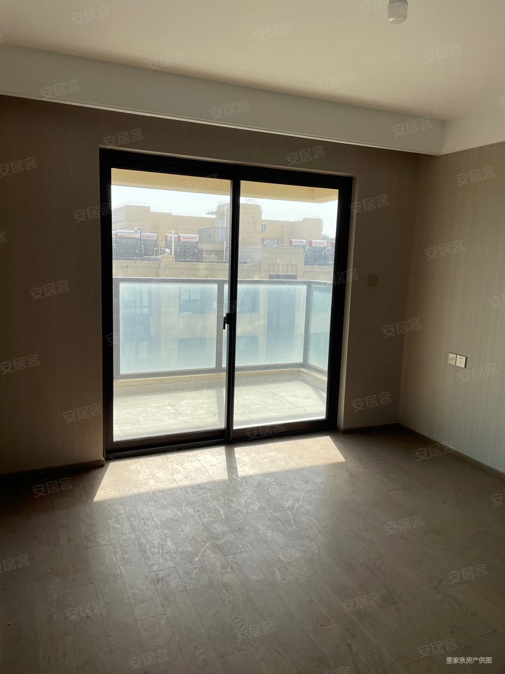 从未入住的新现房睿怡庭景观精装通透四房急售价格可谈随时看