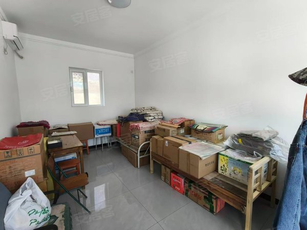 北京通州宋庄宋庄镇白庙村住房宋庄周边900平米大院6室2厅2卫院内可进车出租房源真实图片
