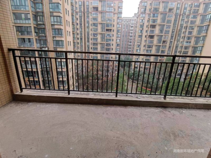 长沙房产网>长沙二手房>天心二手房>省政府二手房>星城荣域>800_600