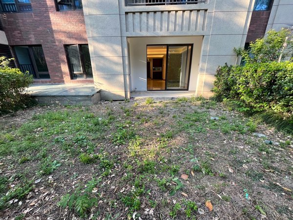 嘉兴秀洲新城街道金地艺境金地洋房,出租,带南北大花园,急租,有钥匙