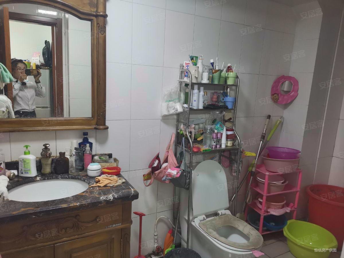 欧洲花园3室2厅1卫129㎡南北88万