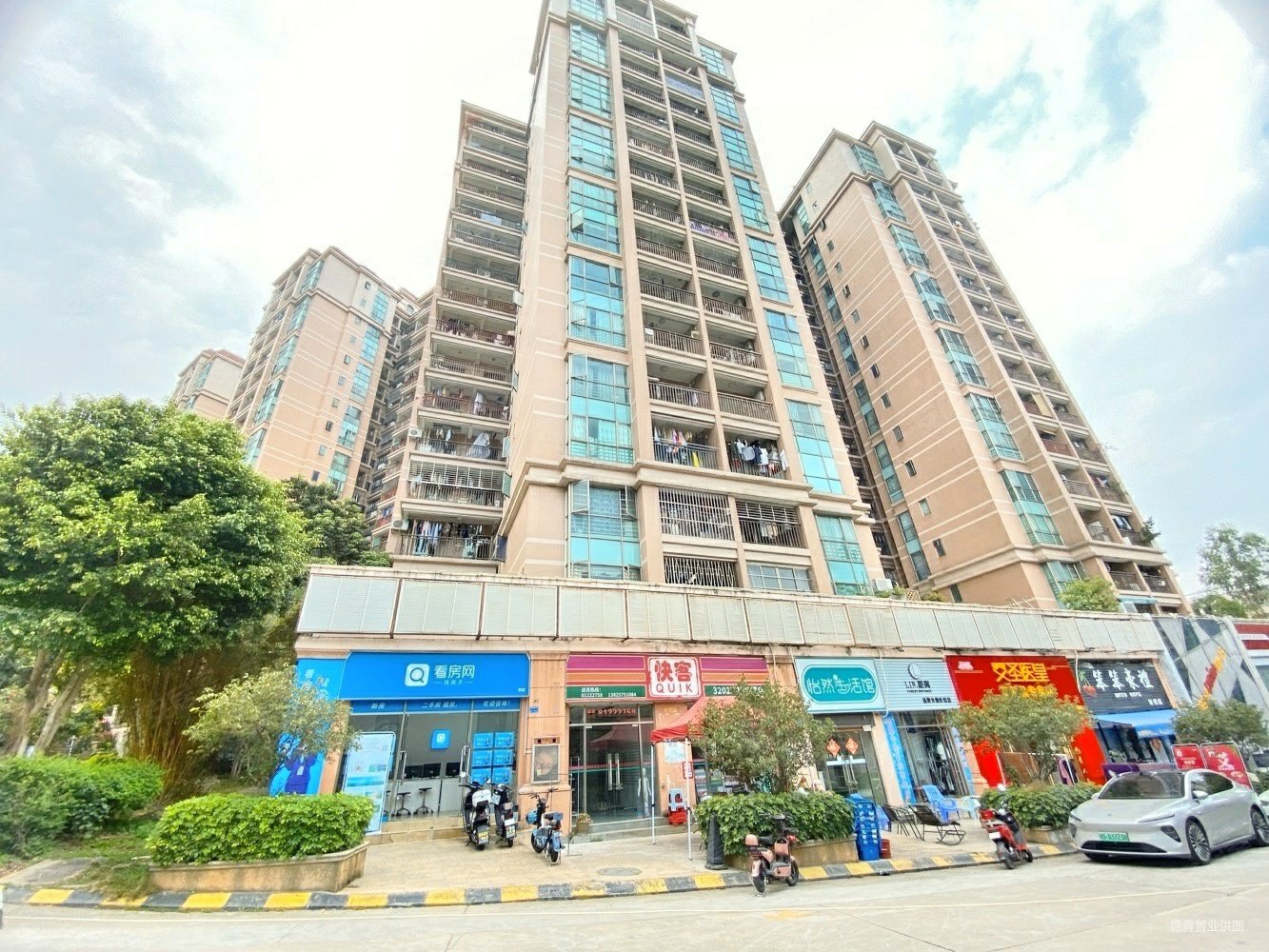 虎门中心地段精装3房2卫锦绣半山小区地段好交通便利
