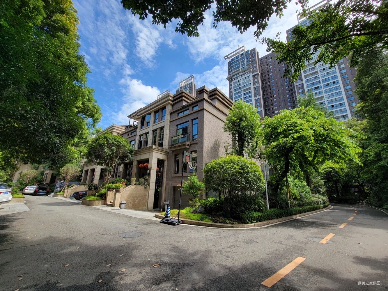 保利心语美城悦荣府欧香小镇联排别墅随时看房