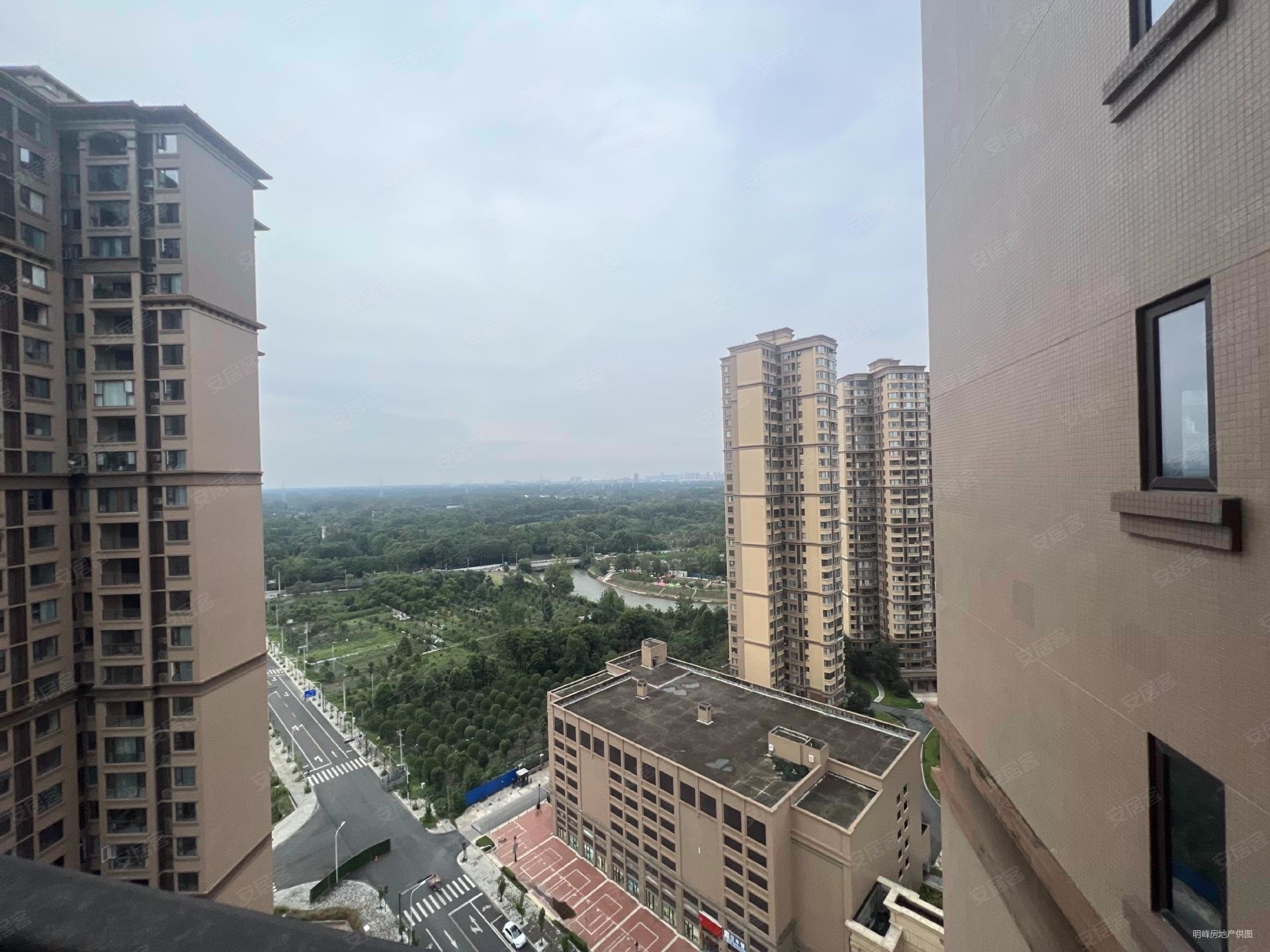 鹭湖宫13区b区
