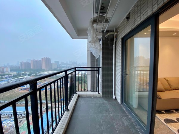 广州黄埔鱼珠富颐华庭免停车费小区 富颐华庭目前一套醉漂亮豪华装修