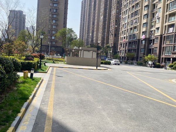 昆山玉山城东昇悦居你活得不快乐的原因是既无法忍受目前的状态,又没