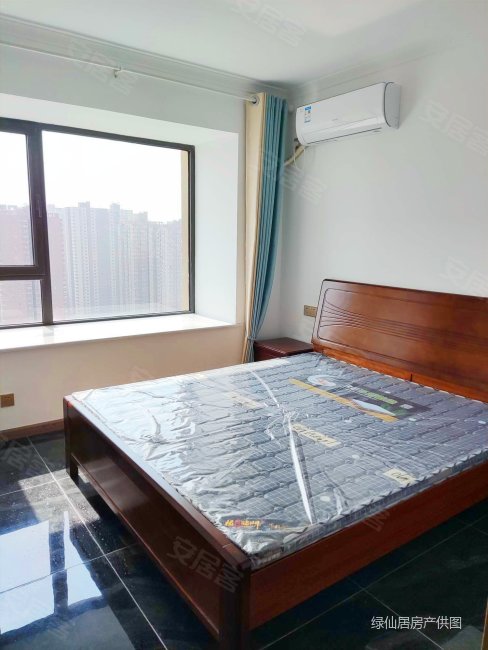 急售 品质社区 绿地峰辉 精装三室 看房提前联系