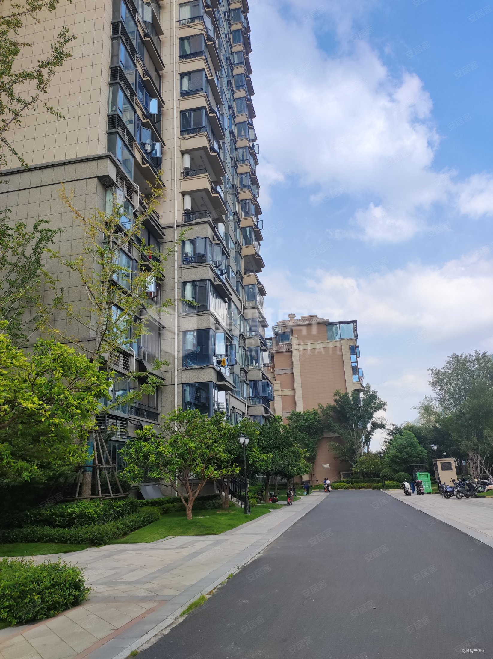 恒大御澜府近地铁双卫车位充足楼龄新富大有路动静分离