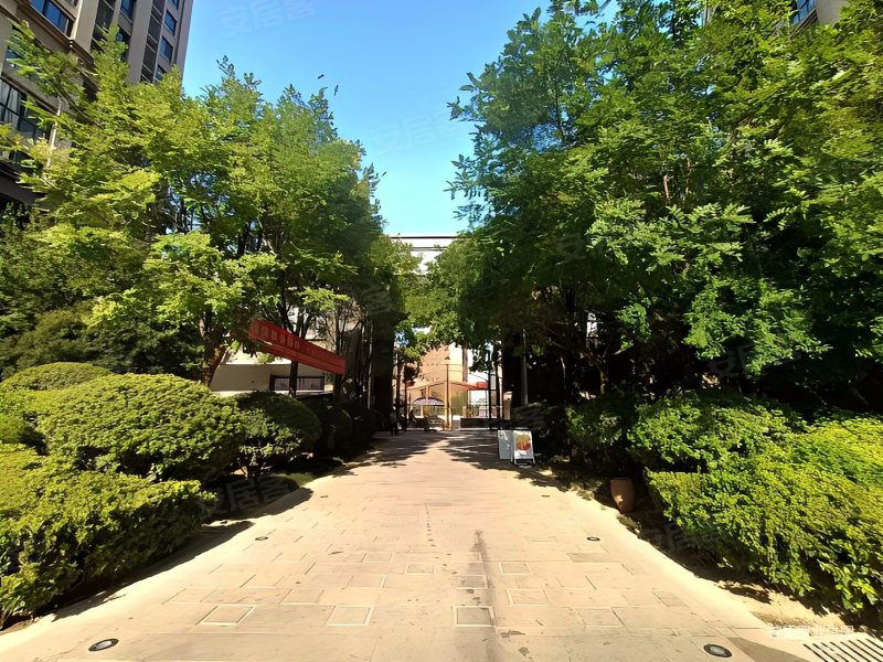 西安房产网>西安二手房>经开区二手房>行政中心二手房>天朗御湖>800