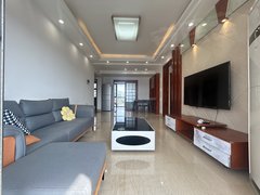 东莞东城东泰地铁口漂亮3房出租 黄旗印象 下楼即是地铁口 装修新且漂亮出租房源真实图片