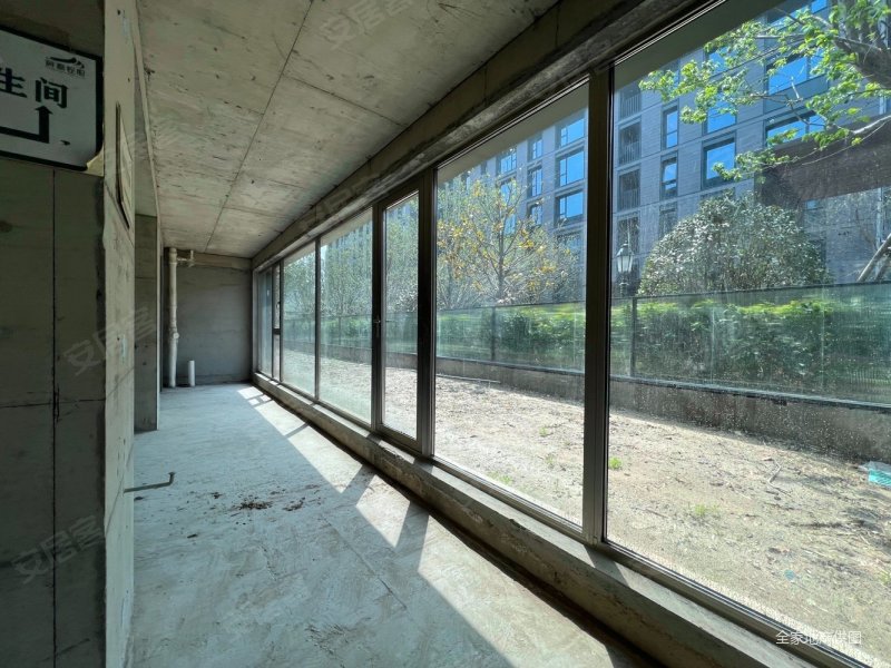 232平一楼大平层带70平大院子 一整层地下室 单价低,碧源荣府二手房,1