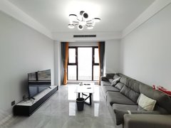 温江新城 套三装修房 4个空调 带家具家电 可以直接入住