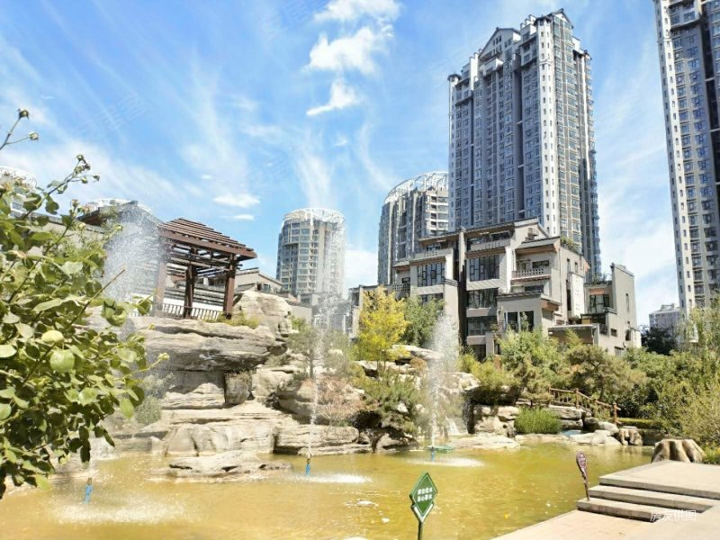 亚星江南小镇3室2厅2卫118.35㎡南北63万