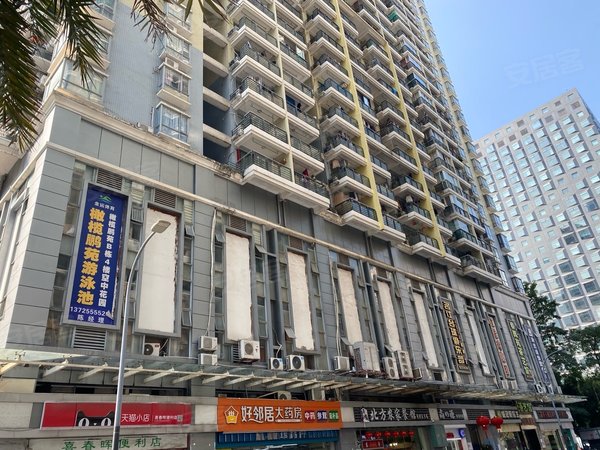 深圳福田福田中心区春晖苑(福田)岗厦北地铁口精装一房一厅租金3600