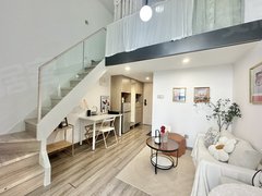 东莞莞城罗沙急租！天宝地铁口 奶油风一房 全新装修 家电齐全 看房方便出租房源真实图片