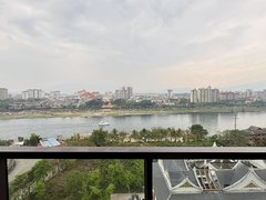 西双版纳景洪龙舟广场急租  可月付  可长短  幸福窝窝  一线江景房出租房源真实图片