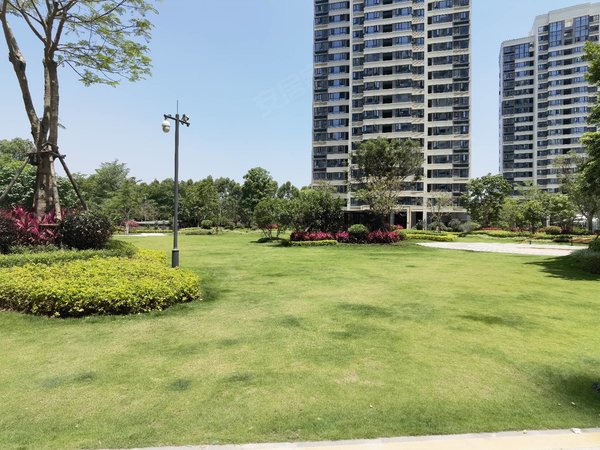 厦门湖里湖里万达金林湾花园租房推荐万达广场精装三房全屋定制弘爱