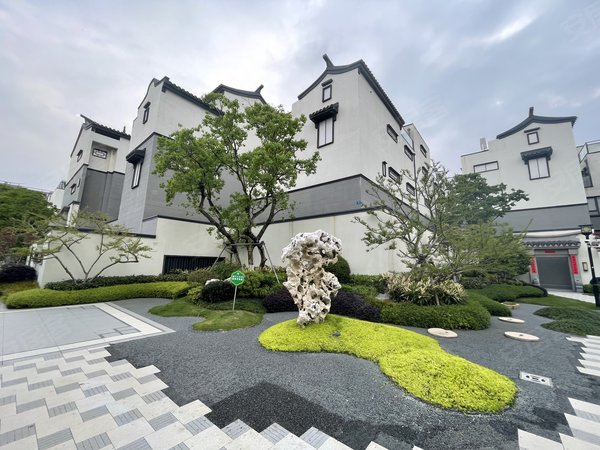 厦门翔安新圩首开万科璞悦山首开万科璞悦山白鹭郡温泉别墅可以烧烤