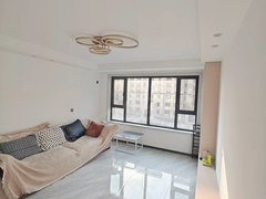 四平铁东万达广场紫云台电梯精装修两室一厅，H户型家具家电满配，近高铁站植物园出租房源真实图片