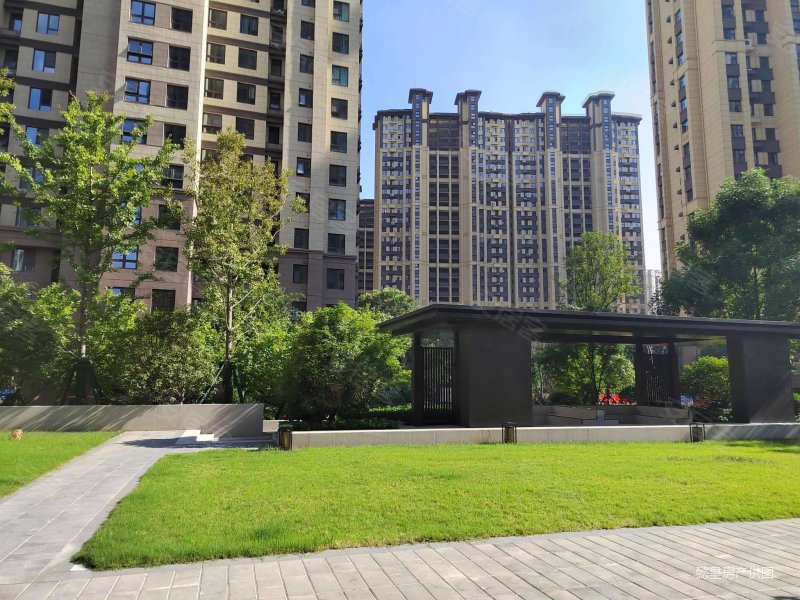 又便宜了5万 建业  府 97平满2年 楼层好 看房有钥匙