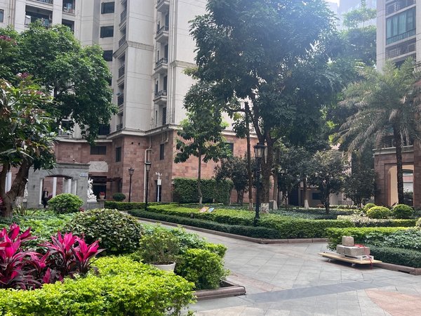 广州天河珠江新城西保利香槟花园5号线动物园地铁站附近水荫路纯女生