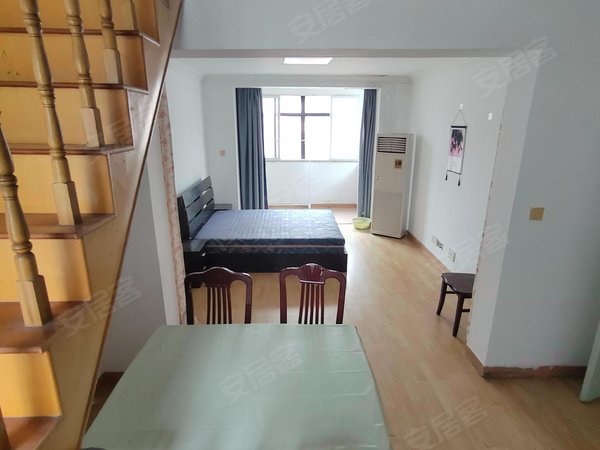 【多图】金桥湾清水苑(一期),金桥租房,复式一房产证面积123平方出租