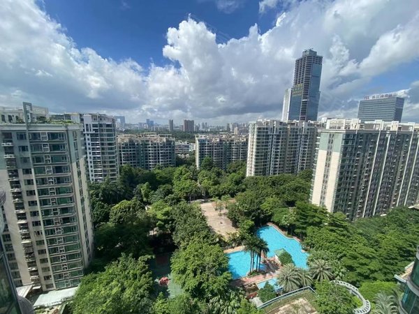 广州海珠广州大道南逸景翠园逸景翠园新楼龄大三房两卫 装修漂亮 采光