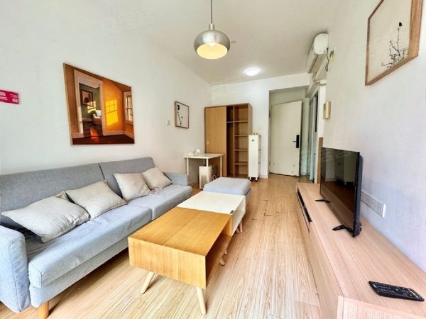 【多图】天健时尚空间,宝华租房,急租宝安精装大单间 民水民电 电梯房