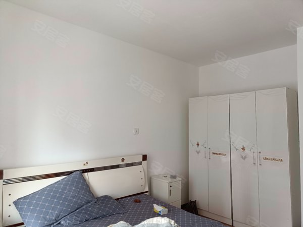 天津塘沽北塘街欣丰苑欣嘉园 欣丰苑 通透两室 近公交车站出租房源