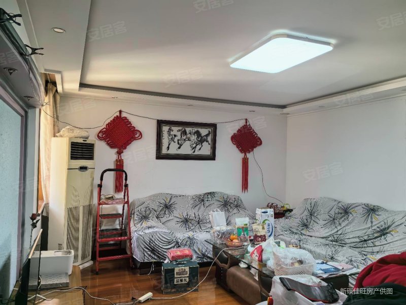 锦港佳园性价比高看房方便价格上商量房东急卖带储藏室