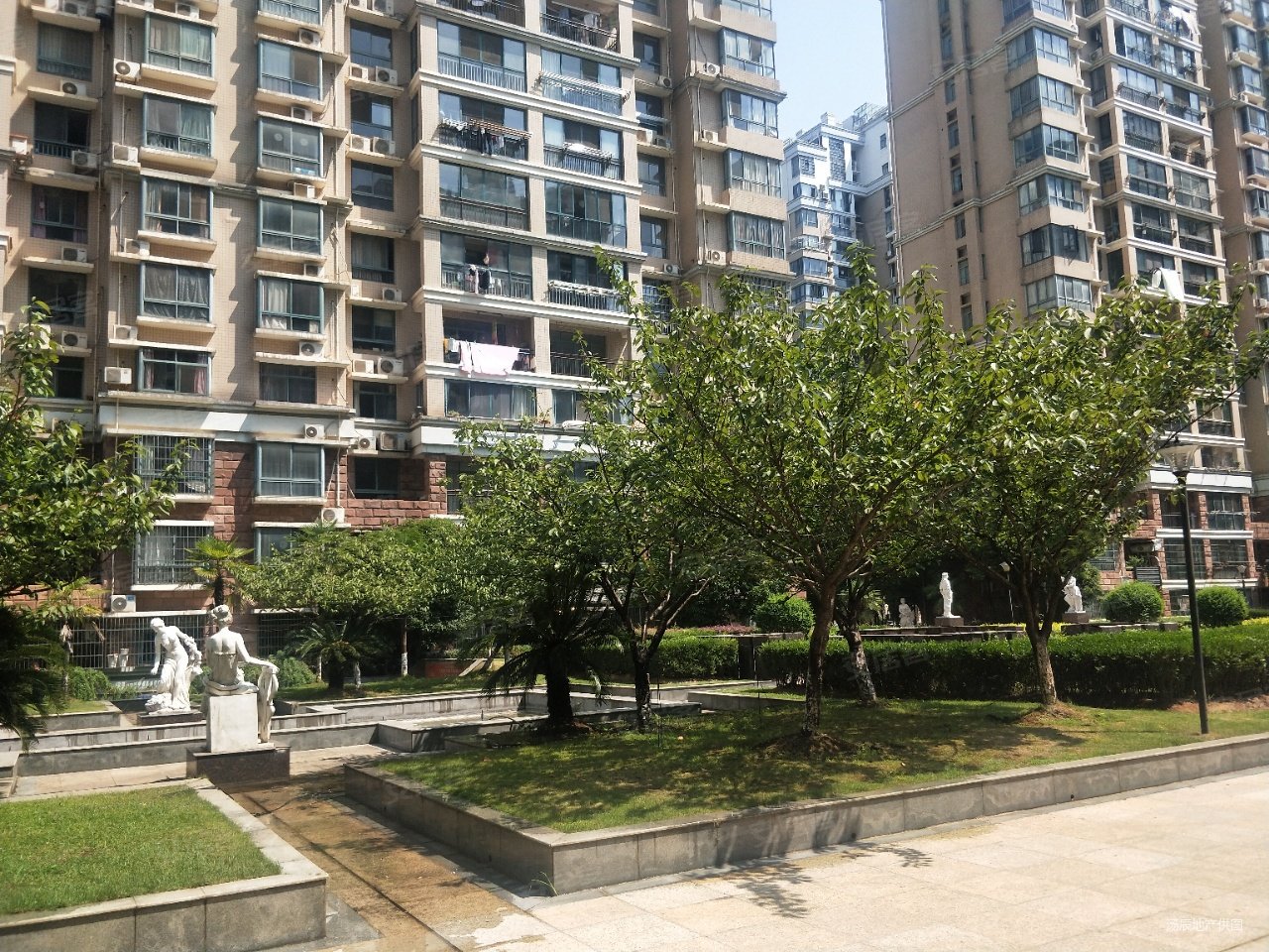 捡漏大三房精装修滨江豪园南北通透