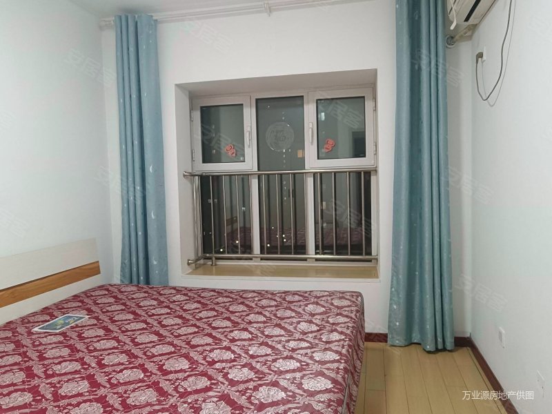 滨海新区滨海欣嘉园通透三室电梯房