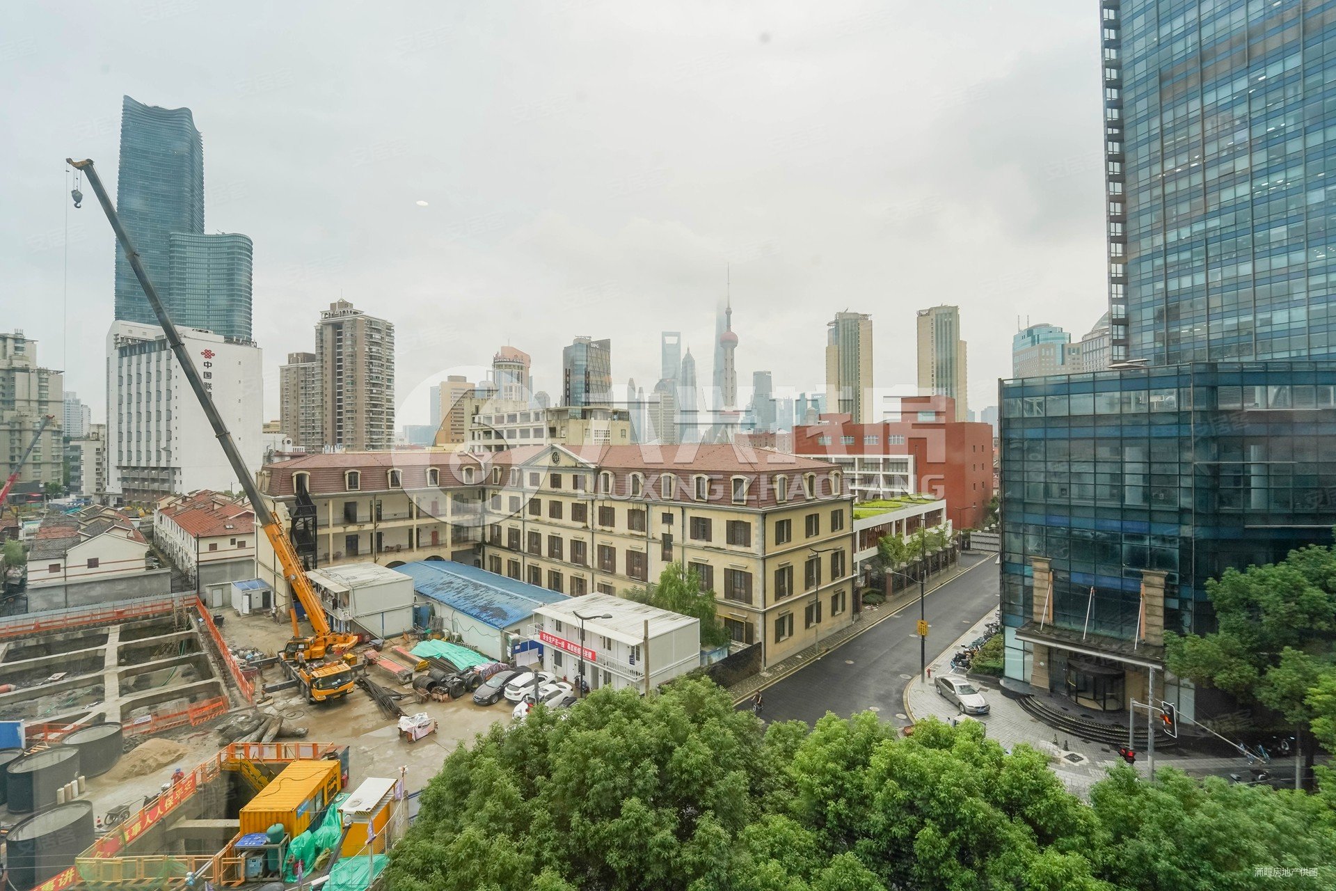 270度观景陆家嘴 (降价200w)家具家电全部送 拎包入住,耀江国际广场二