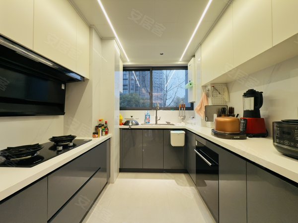 金华东阳横店横店南江府南江府豪华装修，全屋地暖，洗碗机，烘干一体，四房改三房出租房源真实图片