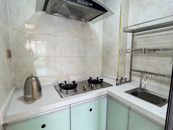 深圳宝安石岩河滨花园河滨花园健康步梯精装三房,采光视野无遮挡,钥匙