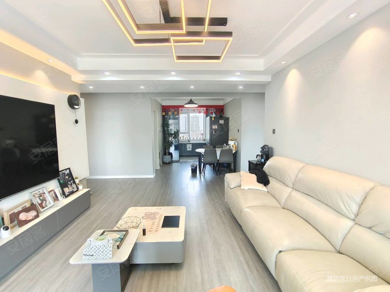 婚房必备 万达旁精装三室 带车位储藏室,壹品世家二手房,104.