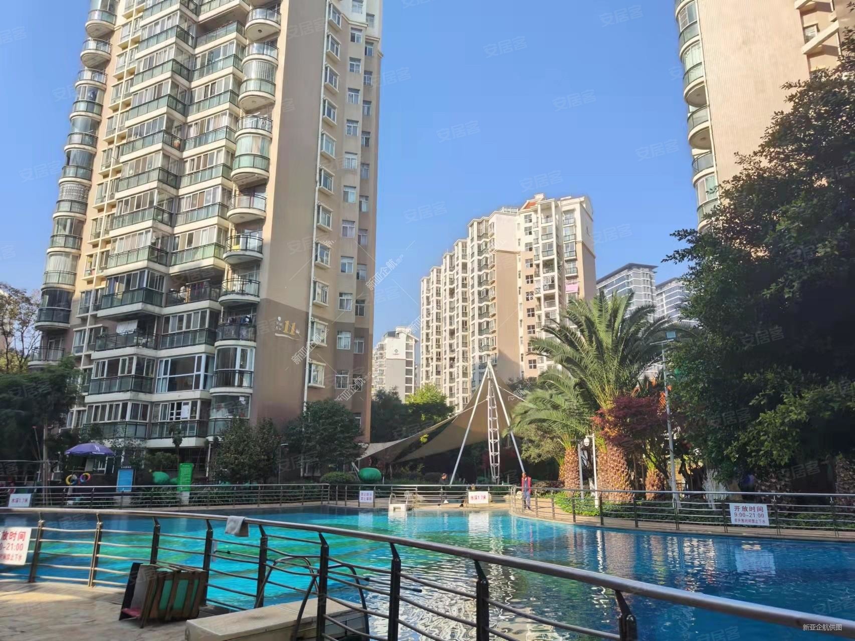 南北121平11楼大商汇华都花园a区140万精装3房