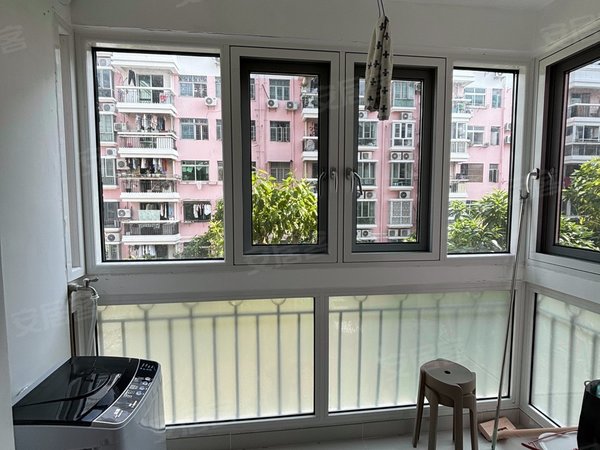 上梅林大社区汇龙花园精装一房一厅出租,低楼层好住处,福田租房-深圳