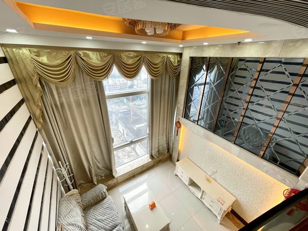 广州越秀北京路金润铂宫北京路地铁 金润铂宫复式一房一厅62方 领包