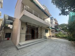 深圳龙岗横岗今日新增 翠湖豪装独栋别墅 上下有露台 下有院子 可商住两用出租房源真实图片