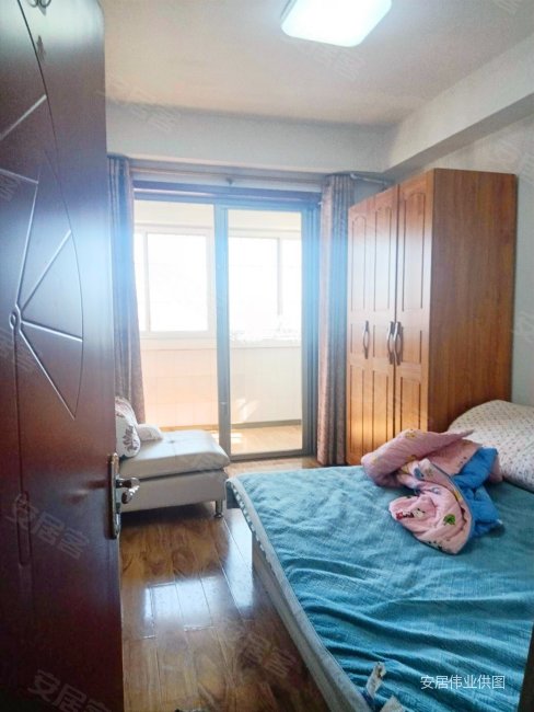 鑫海苑3室南北通透的看房方便