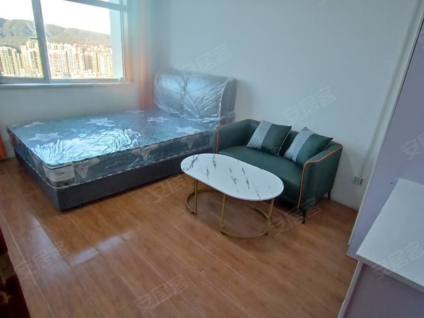 西宁城西海湖新区海湖星城实墙次卧出租,安泰大厦百草堂珠江海鲜大